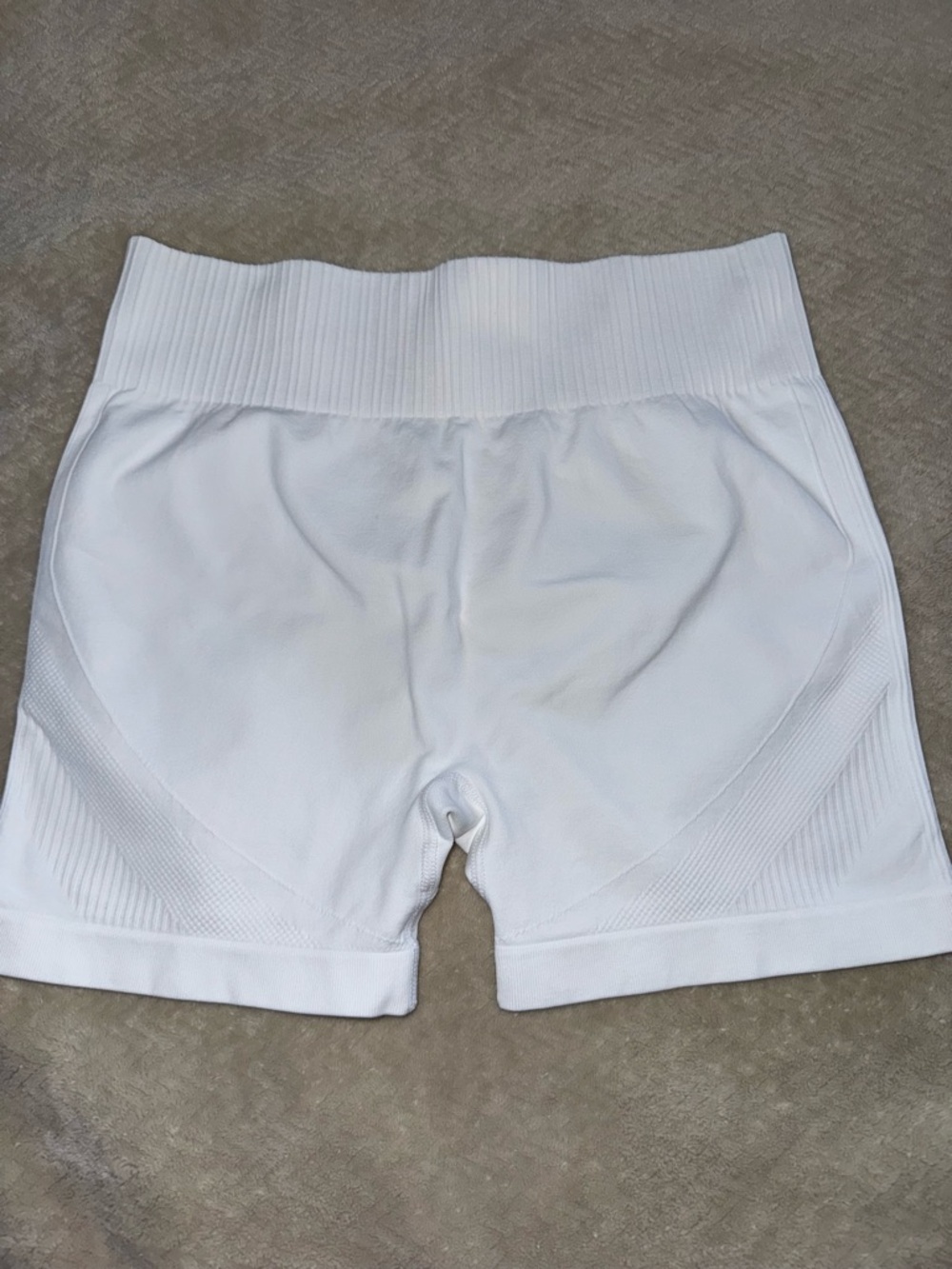 White Seamless Ribbed High-Waist Bike Shorts